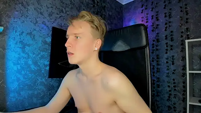 AlexxSweet live sex cam