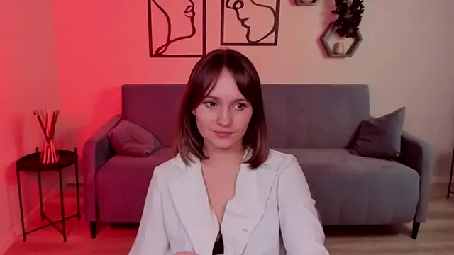 BritnieCute live sex cam