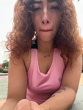 roxyrougee live sex cam