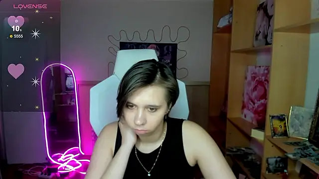 Scarlet_Sirenn's cam snapshot