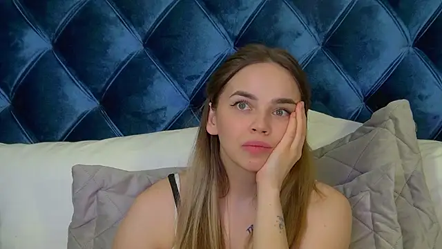 AnitaVenture's cam snapshot