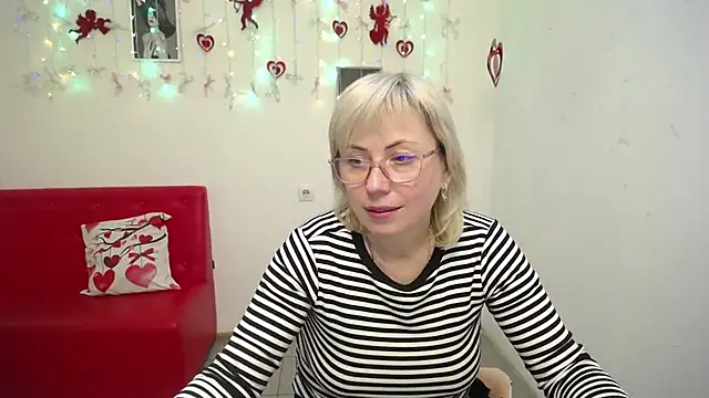 LaurenWishy's cam snapshot