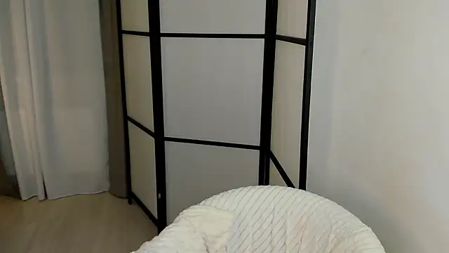 EffieMinki live sex cam