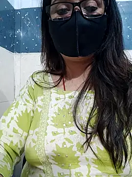 Aishwaryaa_69's cam snapshot