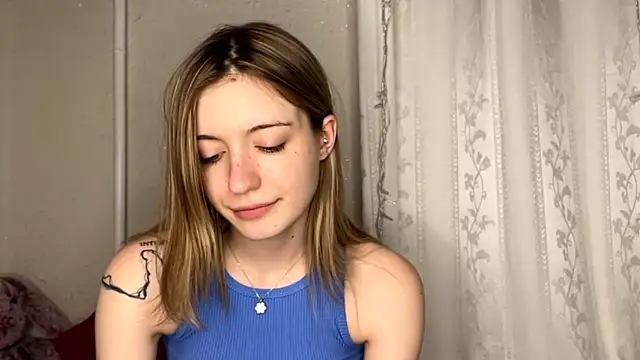 Shining_Robi's cam snapshot