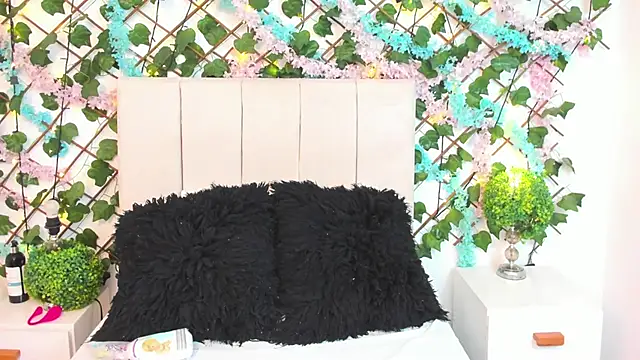 ScarletLevis's cam snapshot