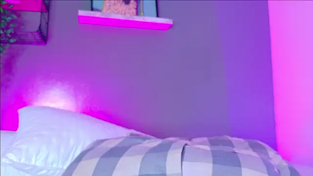 Taylorsmitth_'s cam snapshot