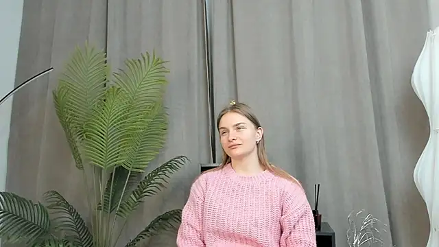 PhoebeTomerlin's cam snapshot