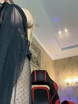 SexyFray_85D's cam snapshot