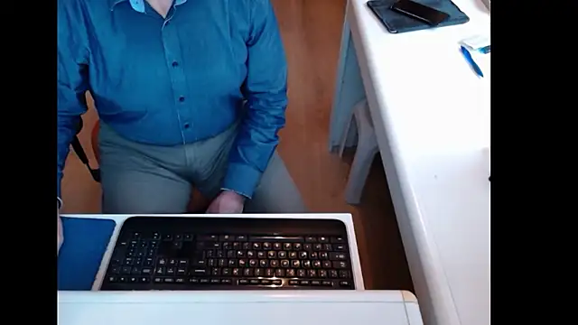 dutchpornking's cam snapshot