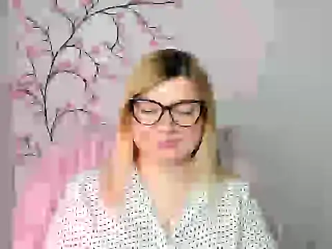 Lola_moree's cam snapshot