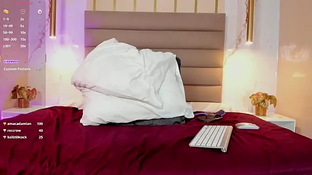 Scarleett_22 live sex cam