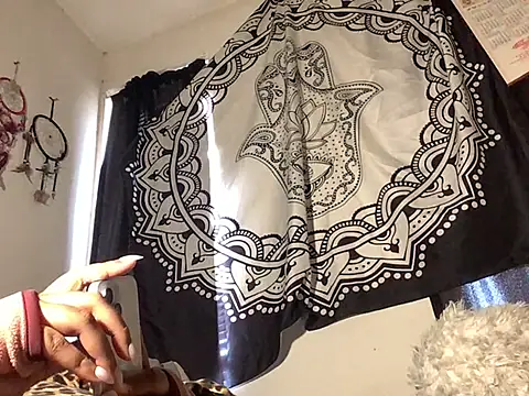 Sexy_ebony_BunNey's cam snapshot