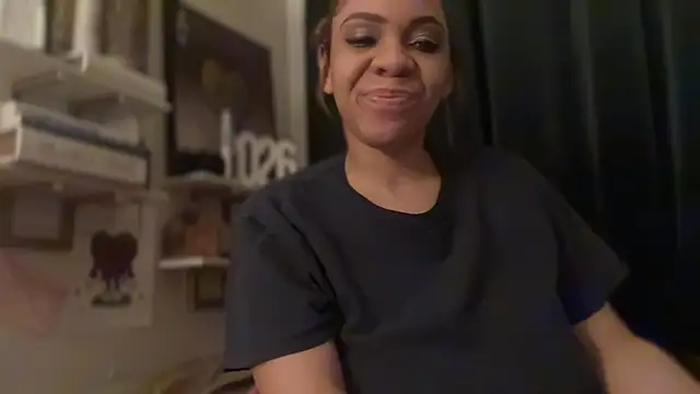 Sanaawest's cam snapshot