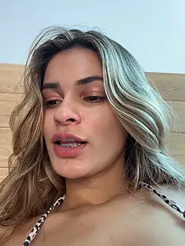 cuteluci_'s cam snapshot