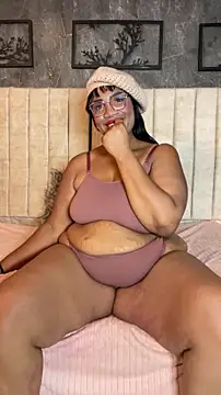 AranzalatinBlaks1's cam snapshot