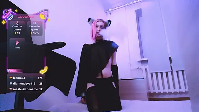 Littlepinkcat live sex cam