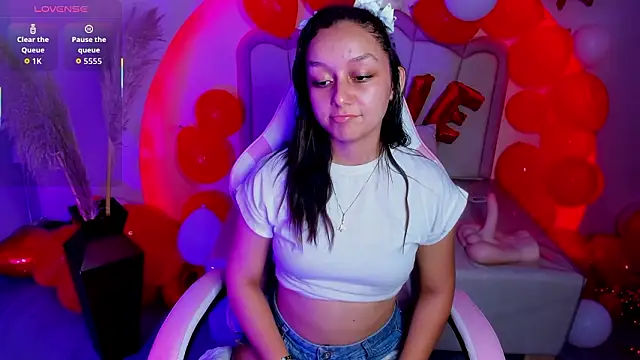 katy_sweet19's cam snapshot