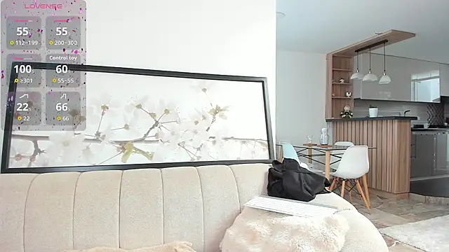 Gaby_zahir_'s cam snapshot