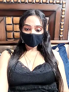 Yours-Bebo live sex cam