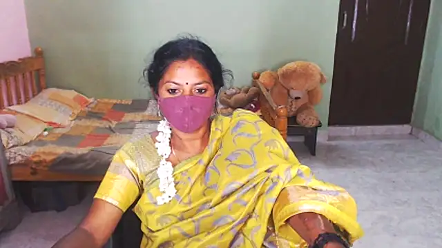 HotGulabi's cam snapshot