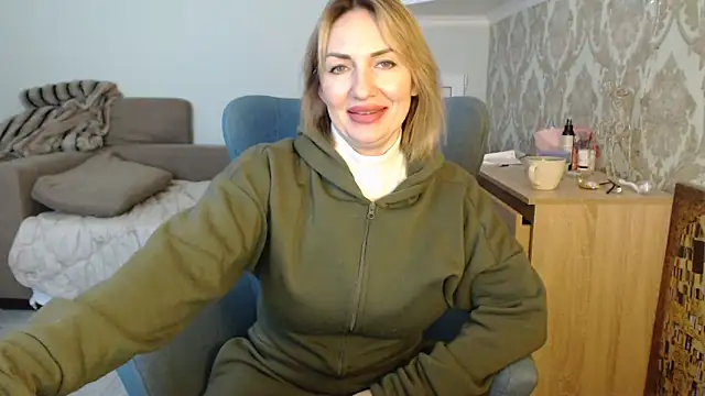 Mallinia live sex cam