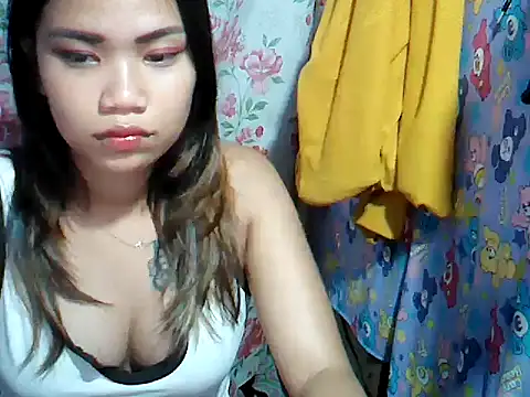 Milkytits_Yum00's cam snapshot