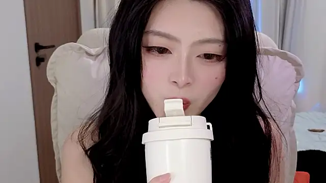 Koikoi___ live sex cam