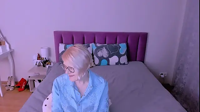 sabrinamacmarren's cam snapshot