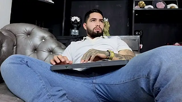 matteosantos live sex cam