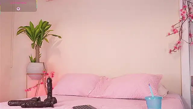 mili_moon_'s cam snapshot