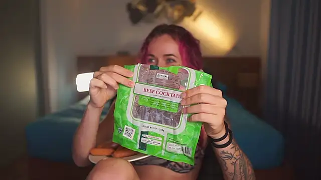 Sarah_Pink's cam snapshot