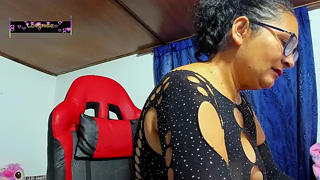 miss_maithe's cam snapshot