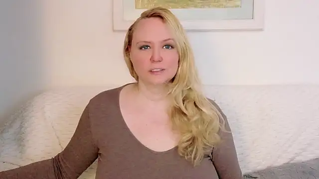 Sarah4you's cam snapshot