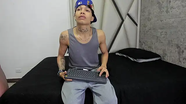 Dogan_Renzo0 live sex cam