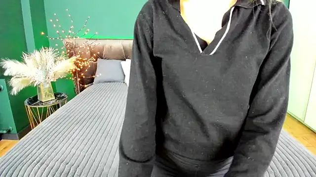 Alina_Blonde's cam snapshot