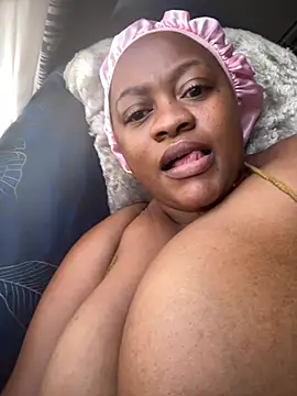 Chubbykarisma27 live sex cam