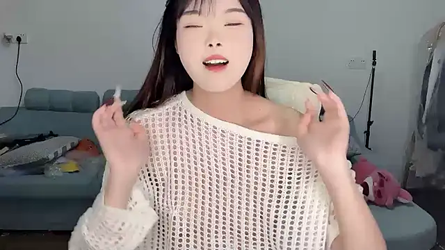 Akong11's cam snapshot