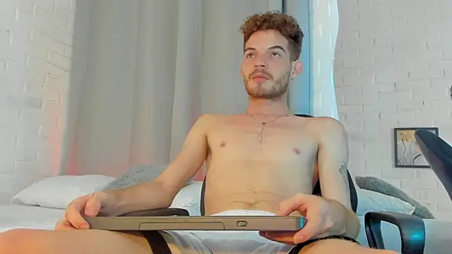 MATEO_HUNTER live sex cam