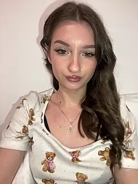 Green_eyes_lady's cam snapshot