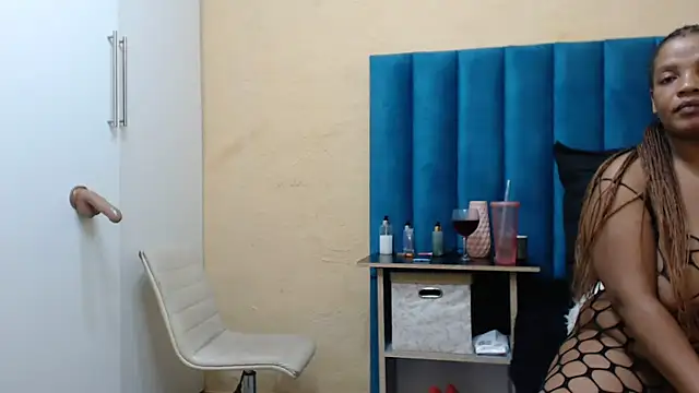 SweetestBooty's cam snapshot