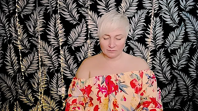 Olivia_playful's cam snapshot