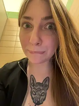 Sunny___Bunny's cam snapshot