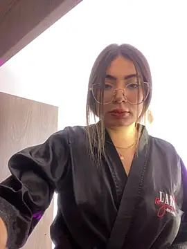 Mia_222's cam snapshot