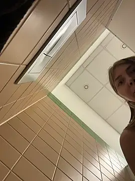 Sunny___Bunny's cam snapshot