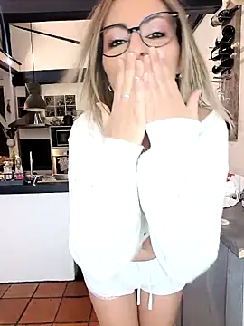 Jade_Emeraud live sex cam