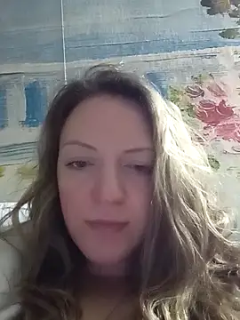 KattyLuuu's cam snapshot