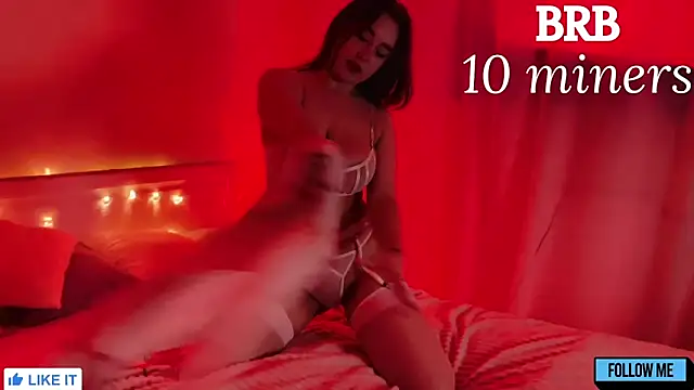 Emily_Gin live sex cam
