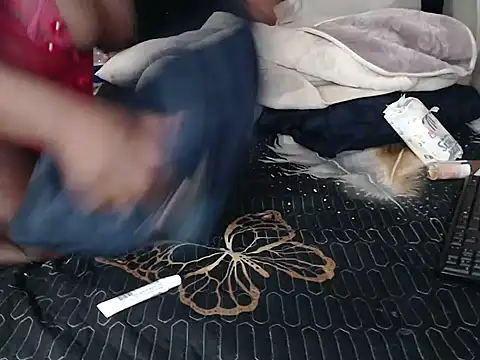 Busty-Coco live sex cam