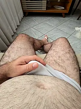 MysterBearMG live sex cam